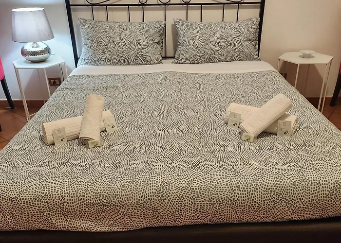 Sweethousevittorio بيت ضيافة 4*